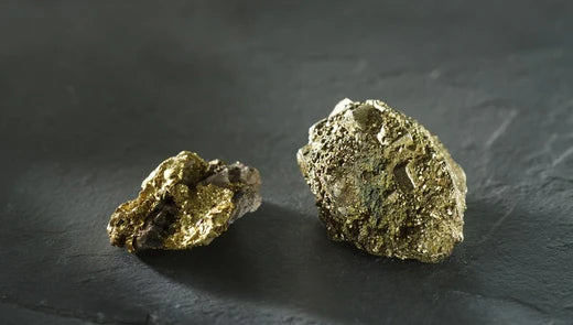 Differences between gold and pyrite